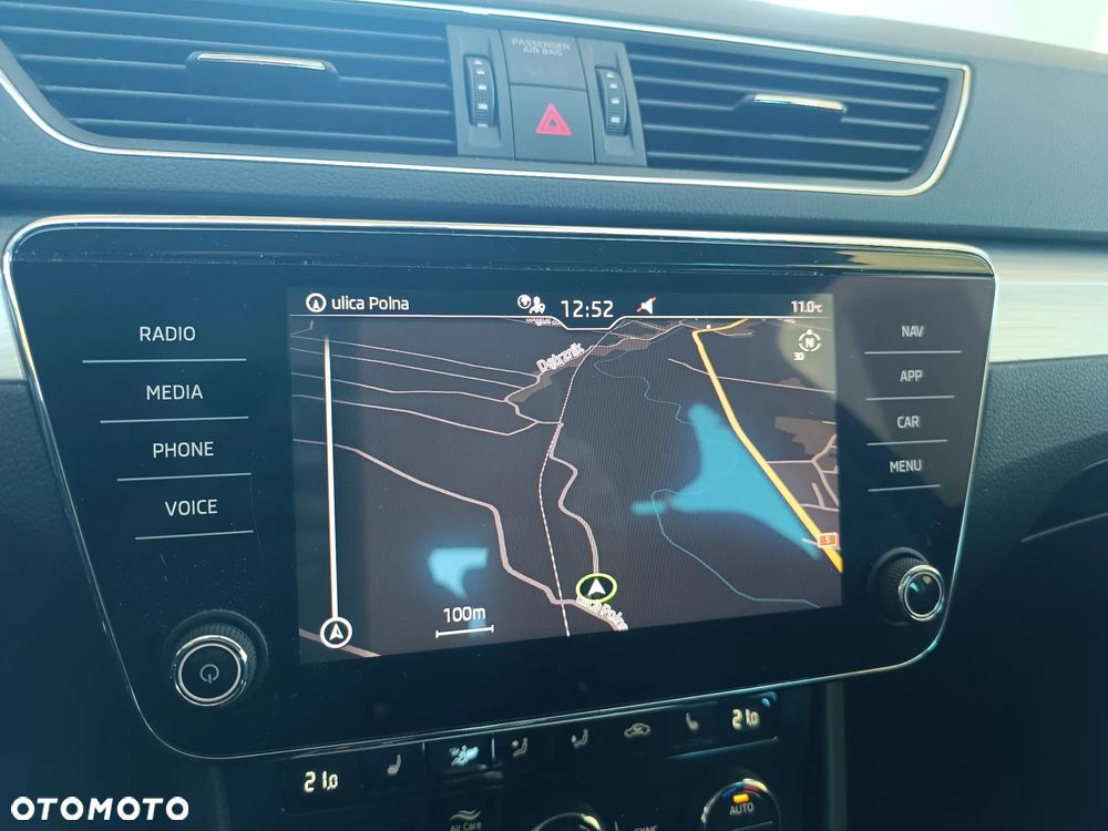 Skoda Superb 2.0 TDI DSG Active - 9