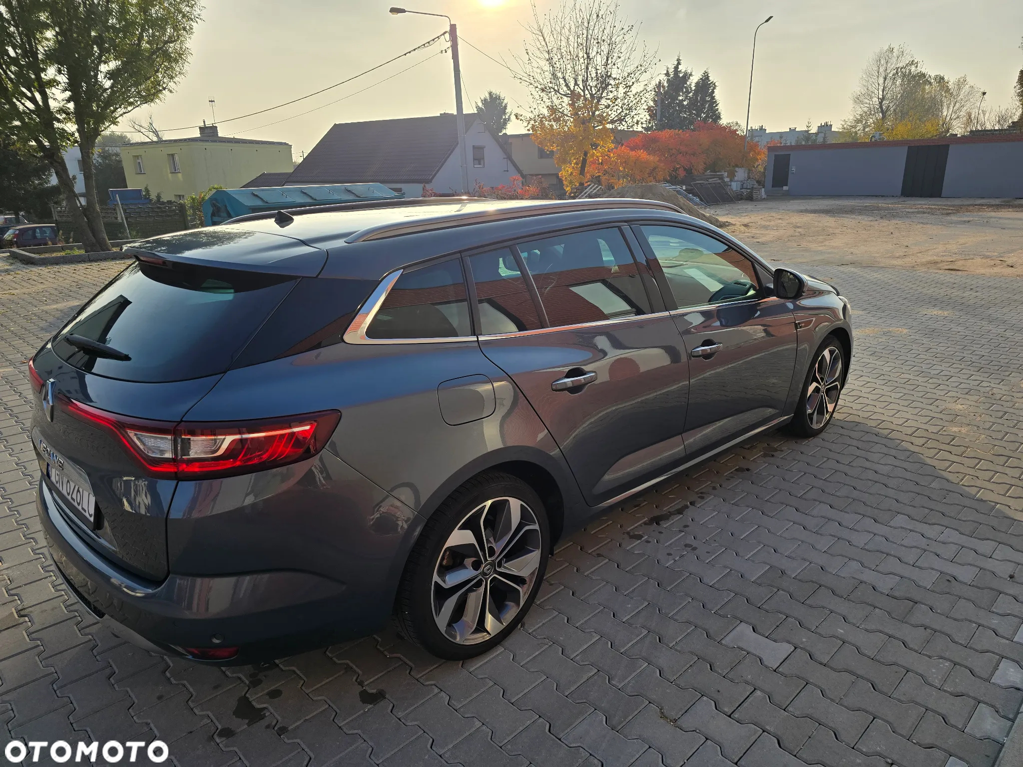 Renault Megane ENERGY TCe 130 GT LINE - 3