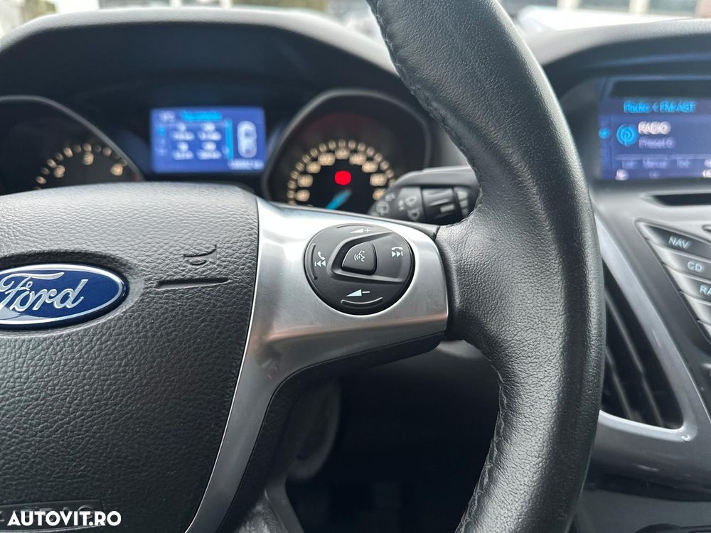 Ford Focus Turnier 2.0 TDCi DPF Titanium - 21