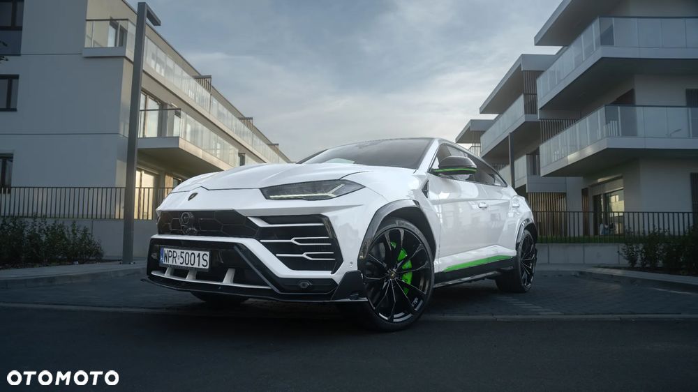 Lamborghini Urus - 5