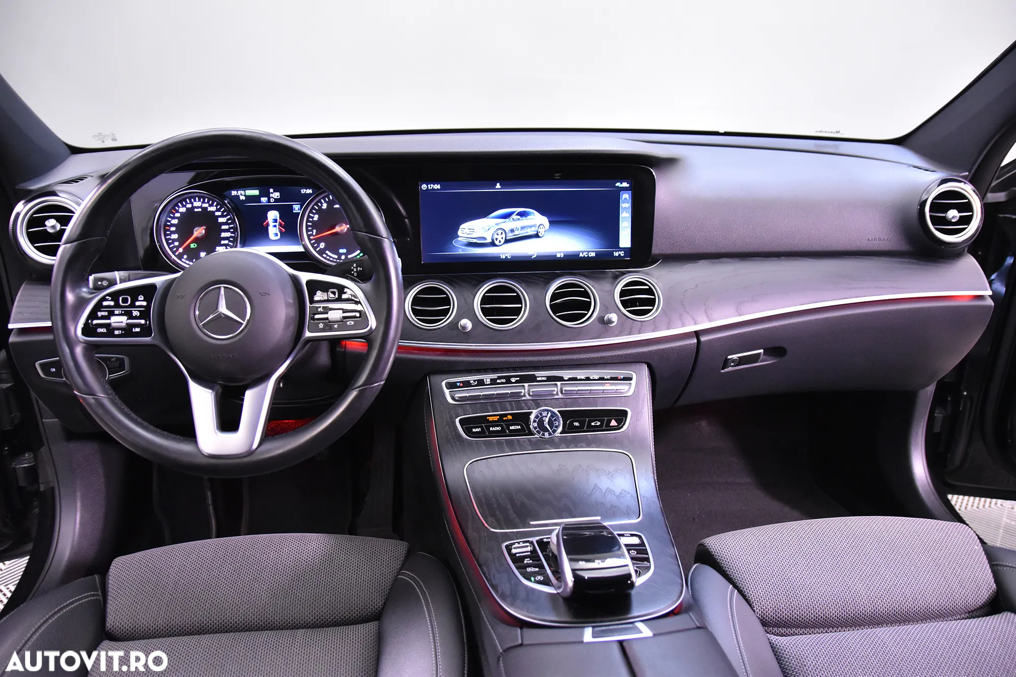 Mercedes-Benz E 200 MHEV Aut. - 9