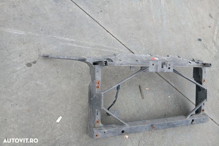Trager / Calandru 1L84-8653-HBA 2.0D 1L84-8653-HBA 2.0D Mazda 6 GG [f - 3