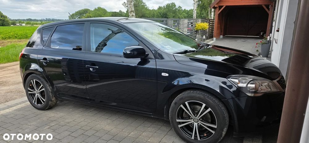 Kia Ceed 1.4 Comfort - 1