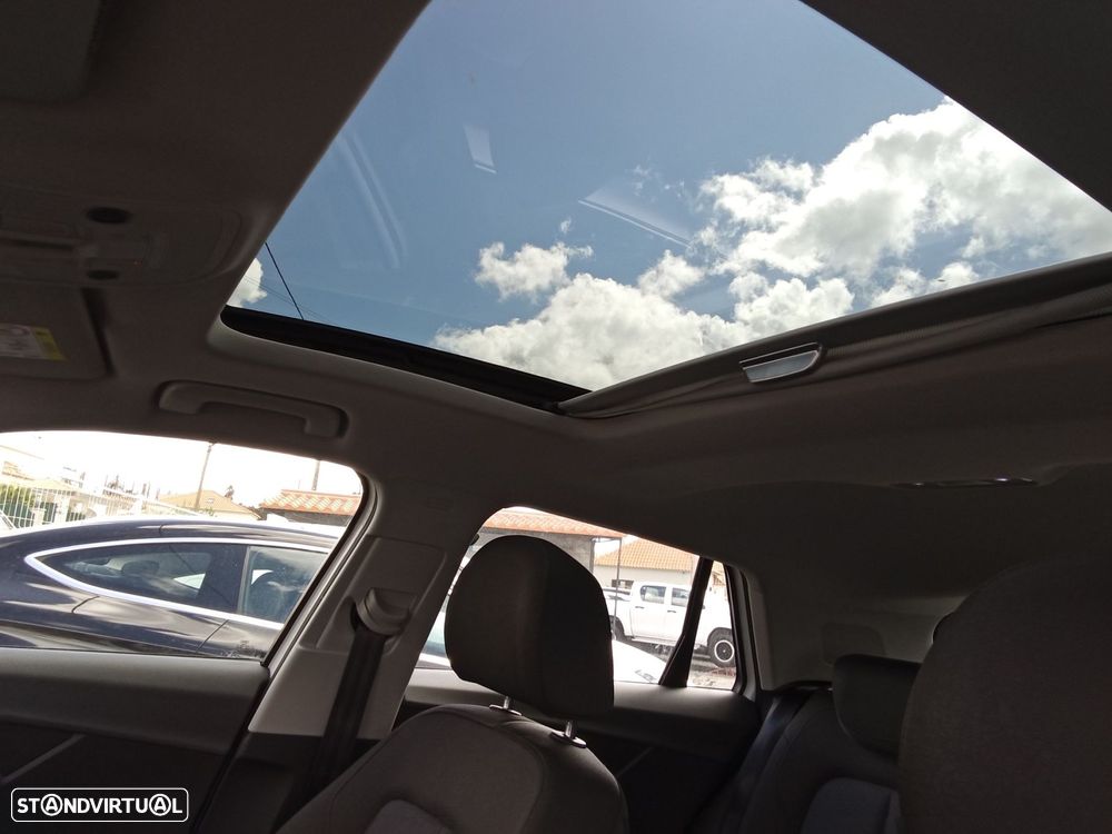 Audi Q2 30 TDI Advanced - 25