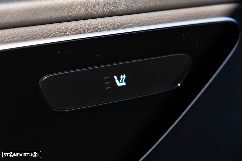 Mercedes-Benz C 300 d AMG Line - 21