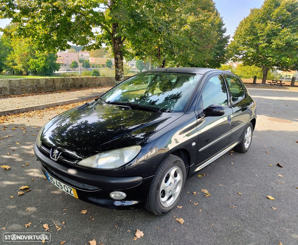 Peugeot 206 1.1 XR - 1