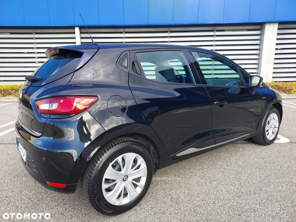Renault Clio 1.2 16V Limited - 8