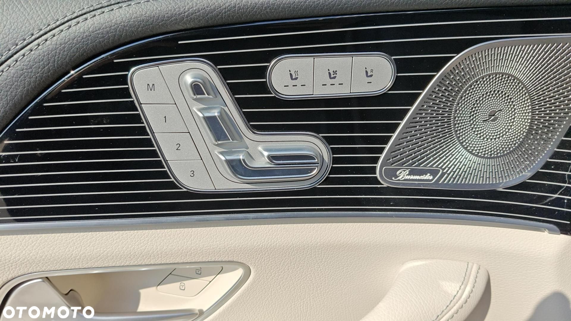 Mercedes-Benz GLS - 10