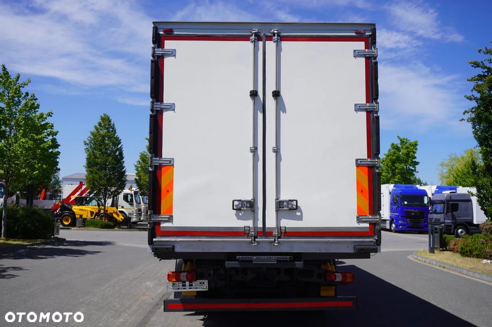 Mercedes-Benz Actros 2542 / Kabina Gigasalonka / Thermoking 1000R - 6
