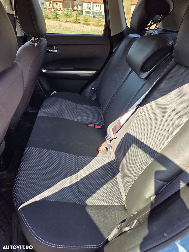 Suzuki Vitara 1.4 Boosterjet AllGrip MHEV Passion - 8