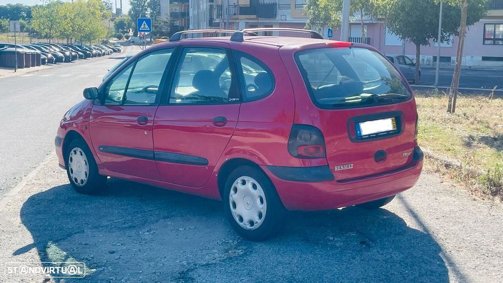 Renault Scénic 1.4 16V RTE AC - 4