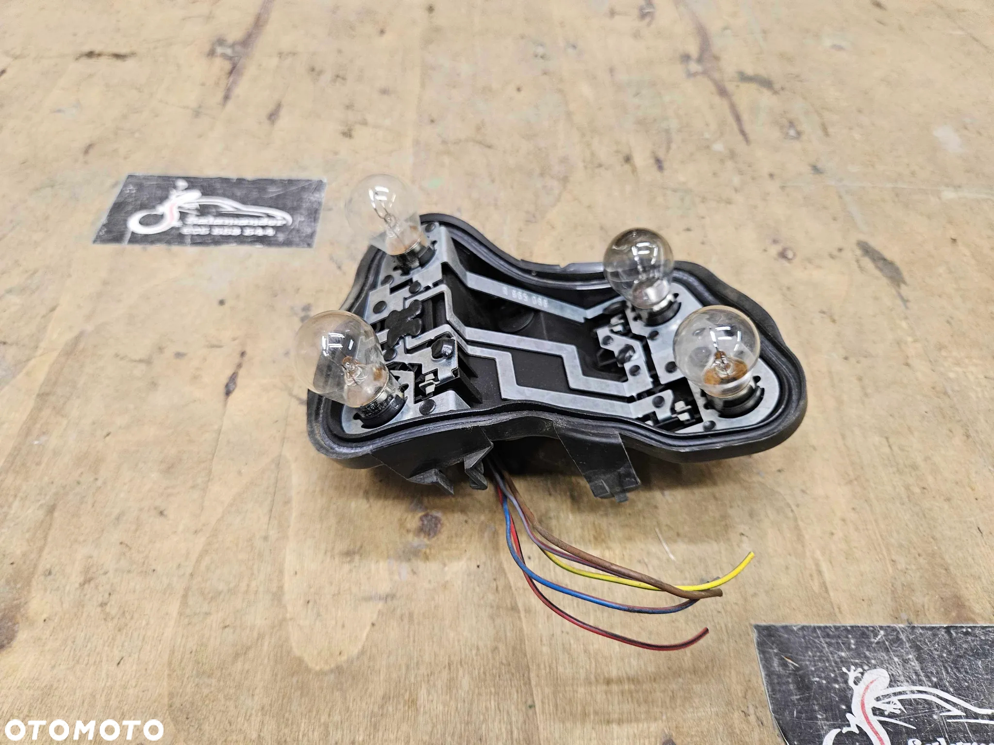 Wklad Lampa Lampy Oprawa Zarowki Mocowanie Tyl Prawy Tylne AUDI A4 B7 Sedan - 26