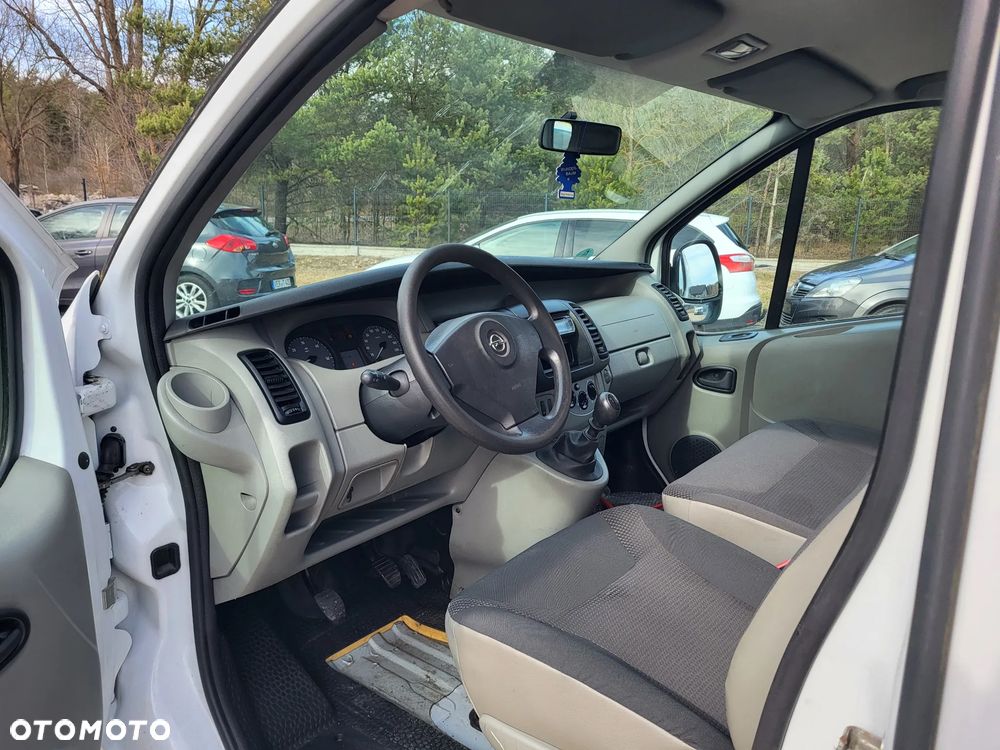 Opel Vivaro - 15