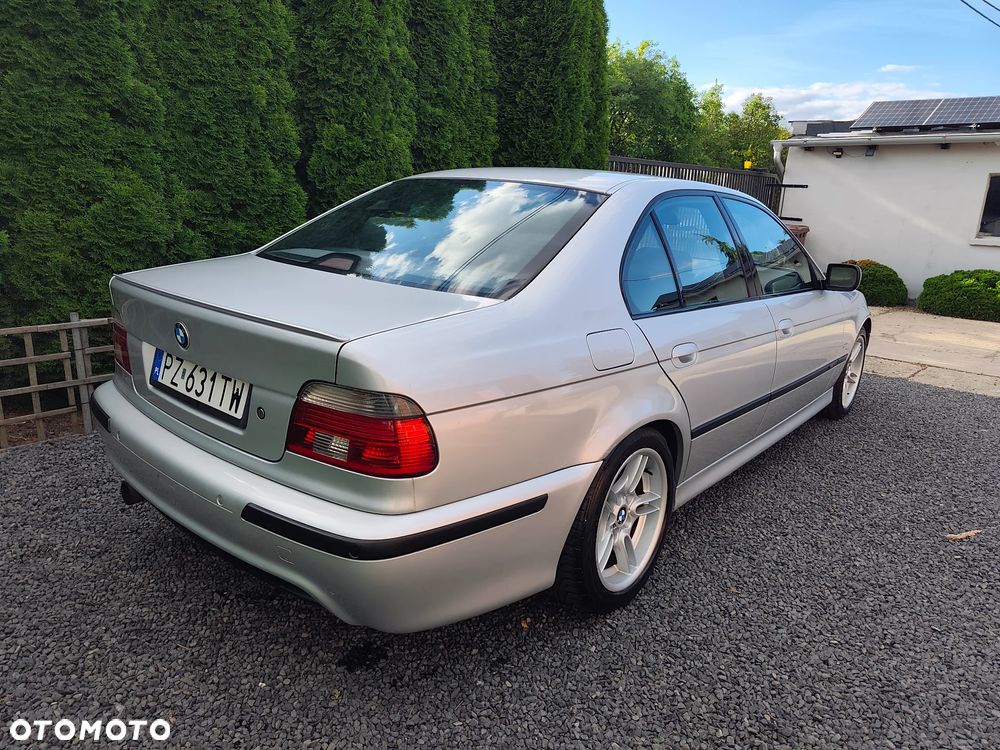 BMW Seria 5 - 32