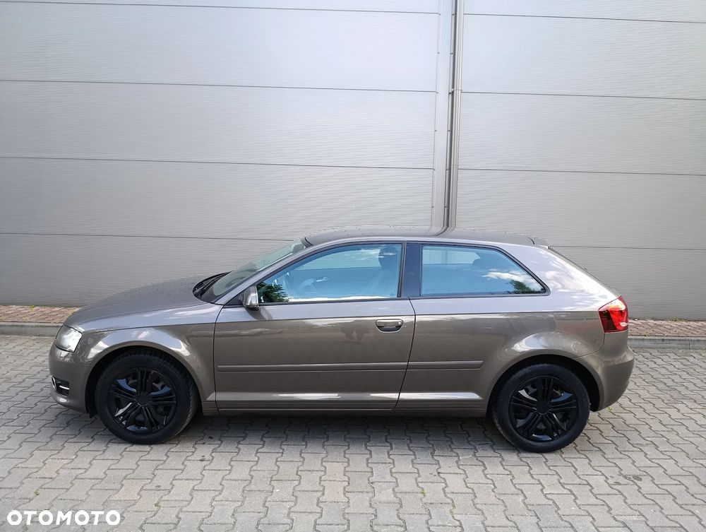 Audi A3 3-drzwiowe 1.4 TFSI Ambiente - 16