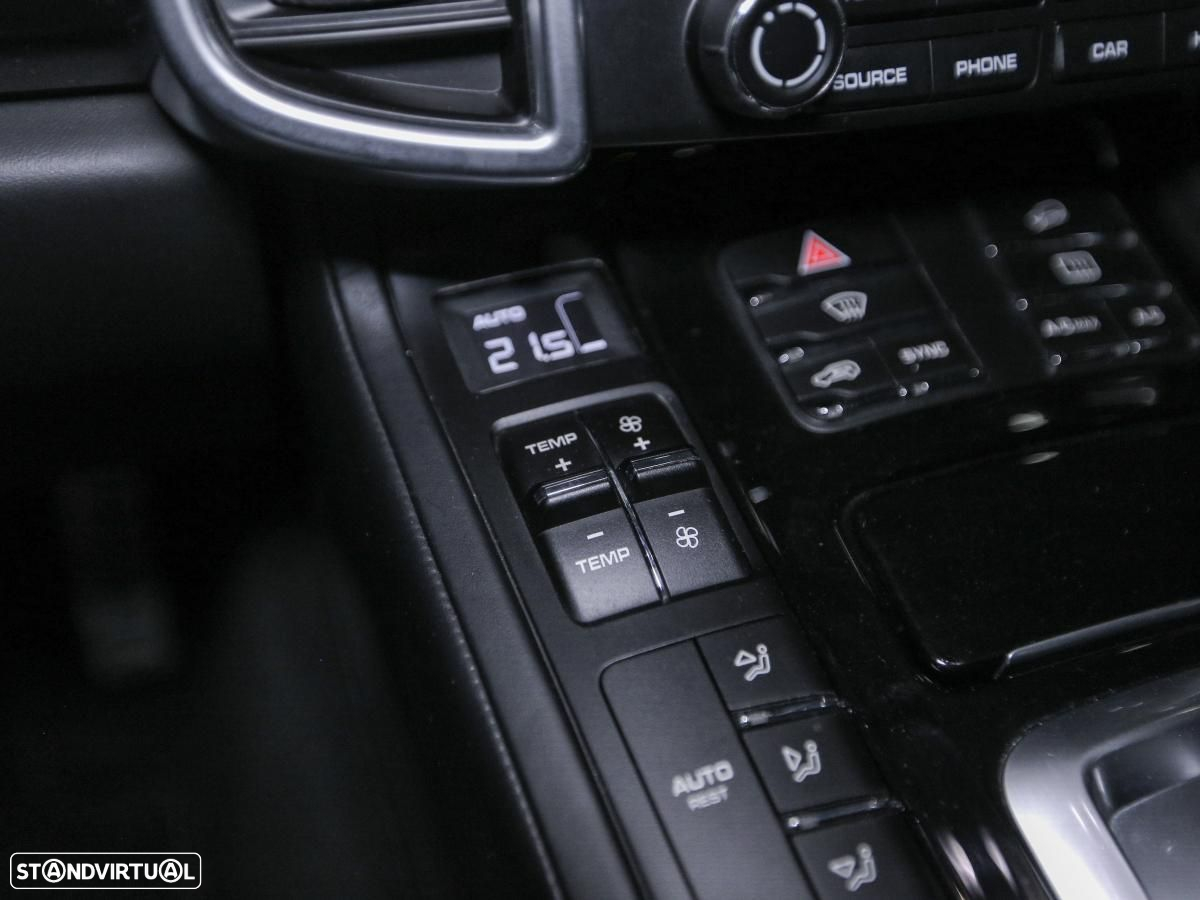 Porsche Cayenne S E-Hybrid Platinum Edition - 31