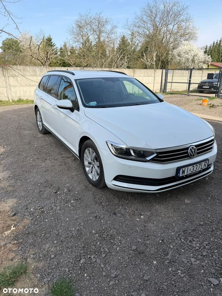 Volkswagen Passat 1.6 TDI BMT Trendline - 4