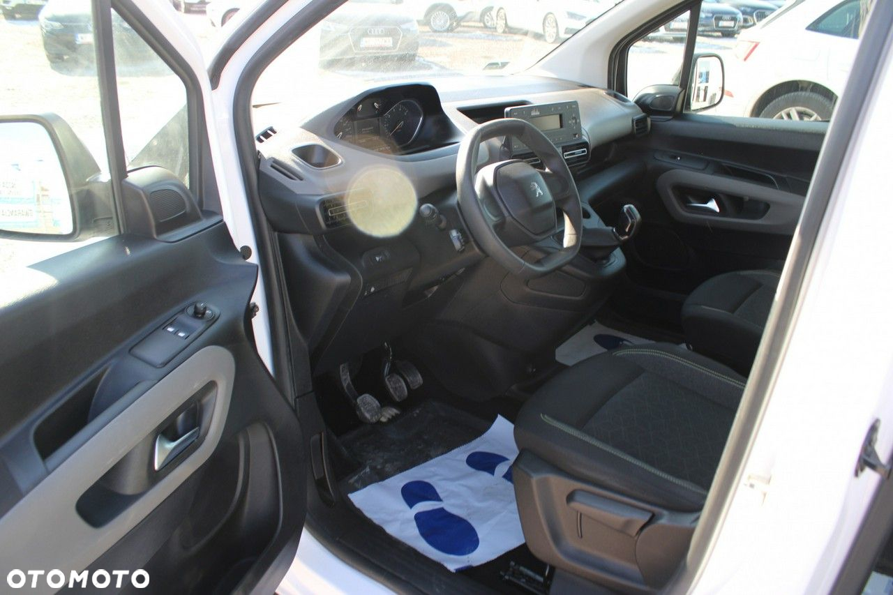 Peugeot Rifter - 16