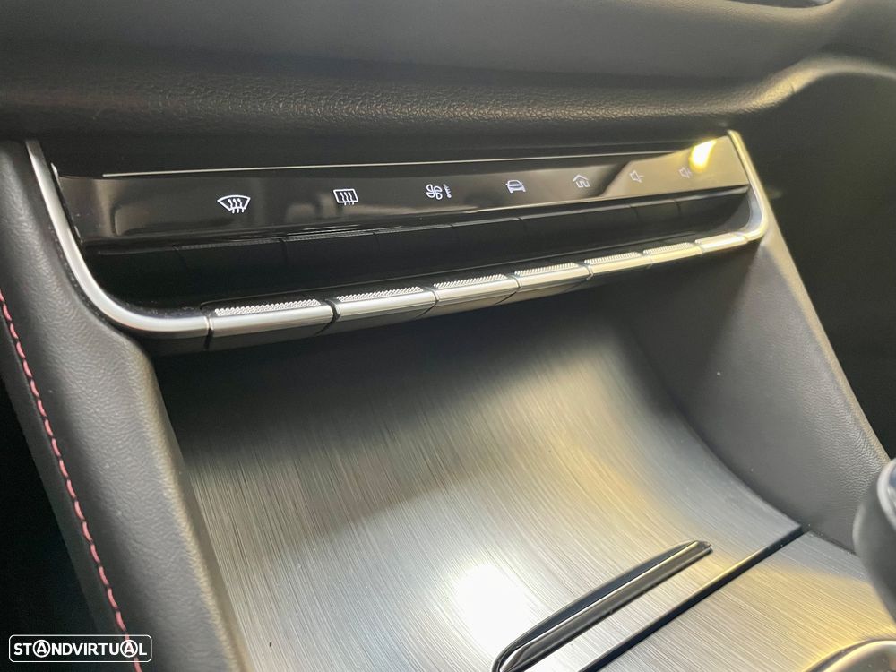 MG EHS 1.5 T-GDI Plug-in Hybrid Luxury - 29