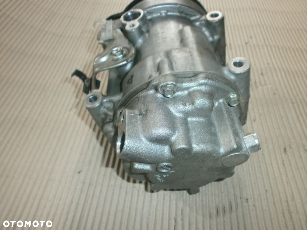 KOMPRESOR SPRĘŻARKA KLIMATYZACJI 042400-0240 TOYOTA AURIS CH-R 1.8 HYBRID - 3