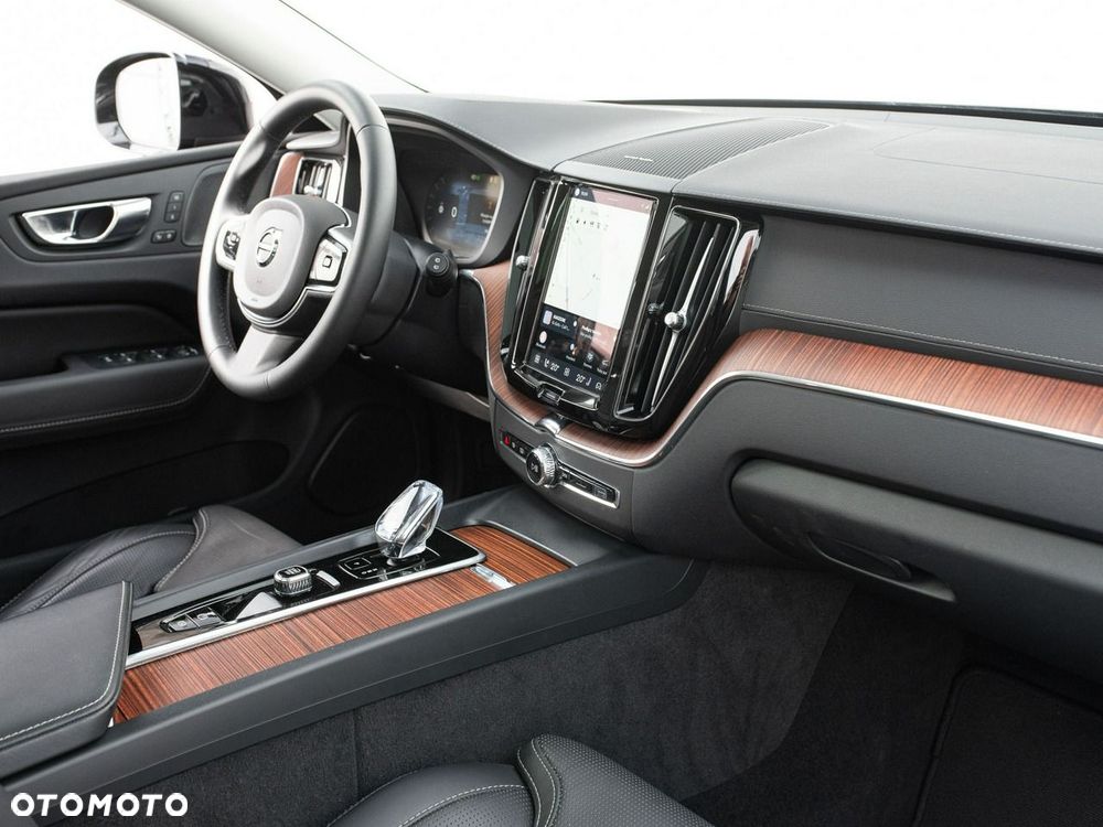 Volvo XC 60 - 32