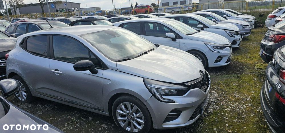 Renault Clio - 31
