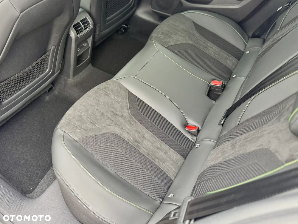 Peugeot 408 1.2 PureTech mHEV GT S&S e-DCS6 - 14