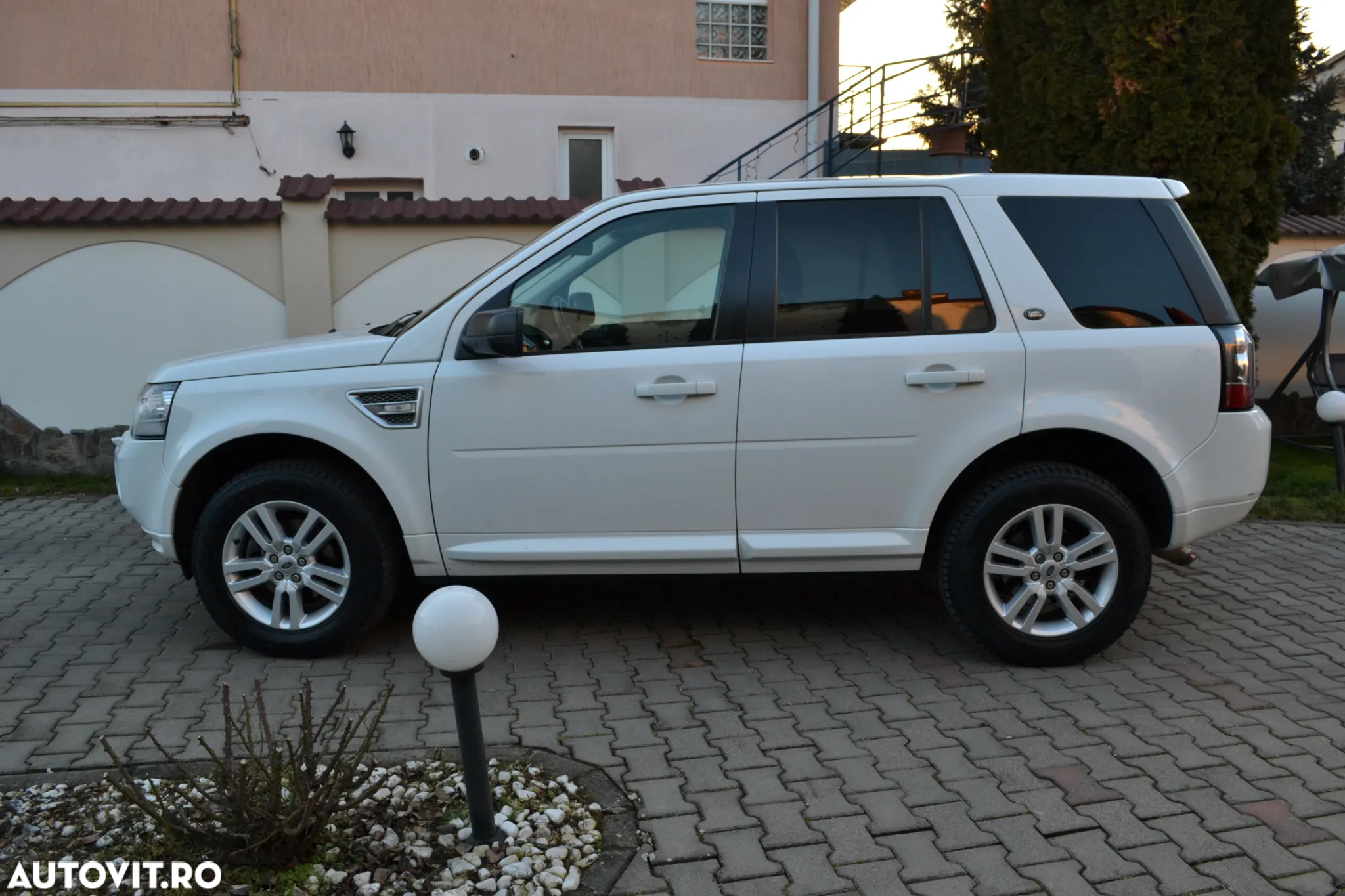 Land Rover Freelander 2 2.2 SD4 SE - 2