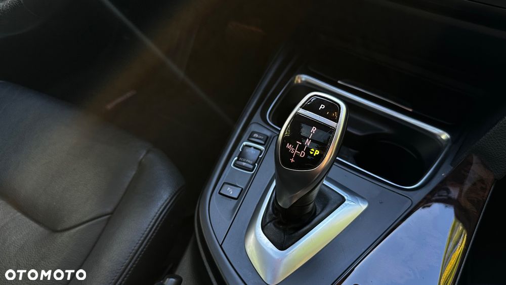 BMW 3GT 328i xDrive Luxury Line - 28