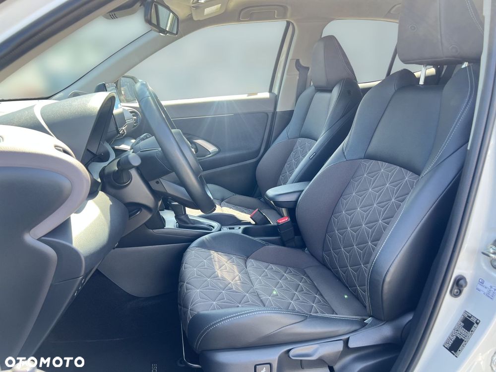Toyota Yaris Cross - 10