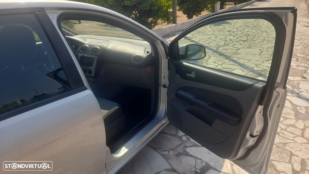 Ford Focus 1.6 TDCi Trend - 35