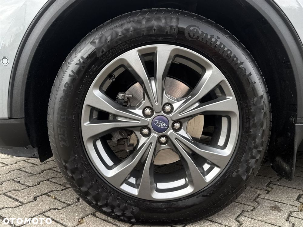 Ford Kuga - 5