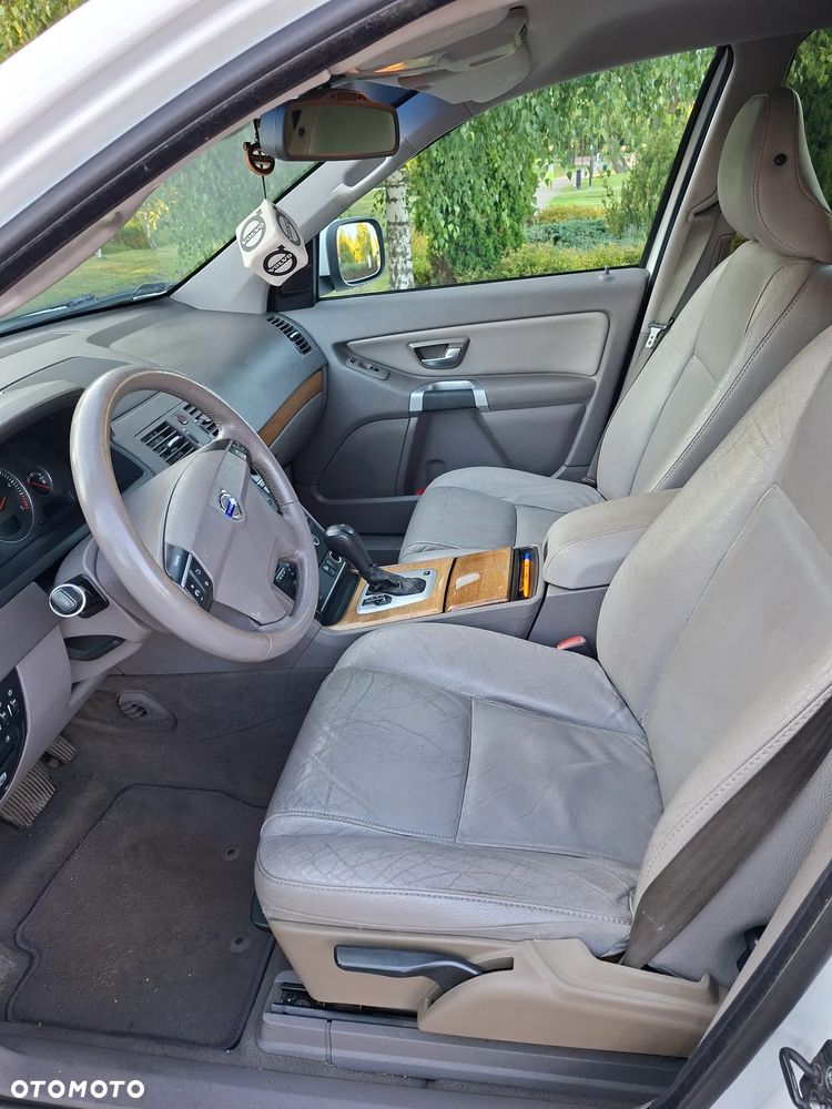 Volvo XC 90 D5 Momentum - 11