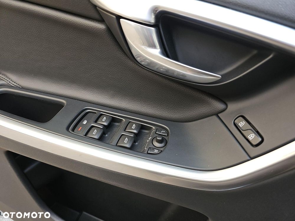 Volvo XC 60 - 19