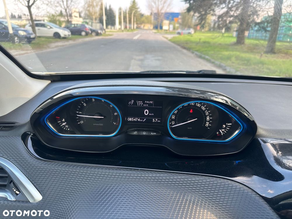 Peugeot 208 1.6 BlueHDi Active - 13