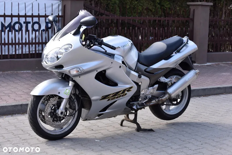 Kawasaki ZZR - 17
