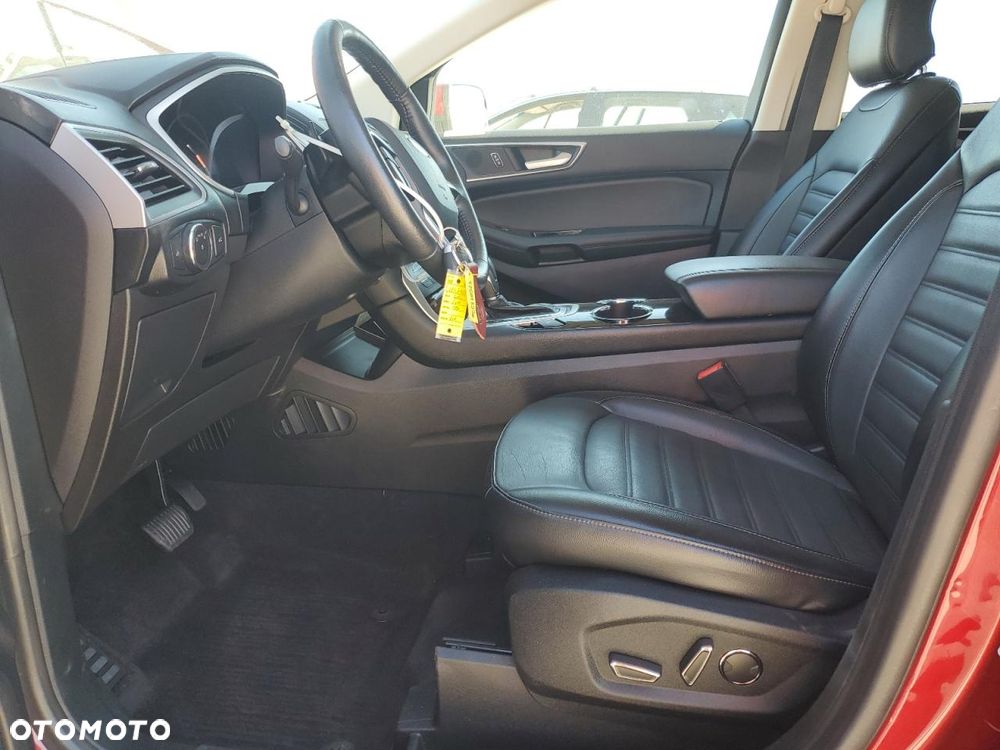 Ford Edge - 8