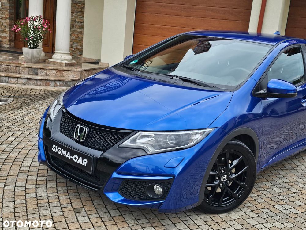 Honda Civic 1.8 i-VTEC Sport Black Edition - 3