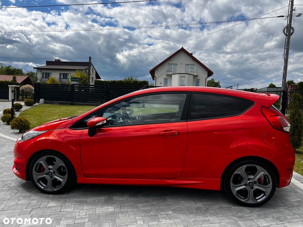 Ford Fiesta ST2 - 4