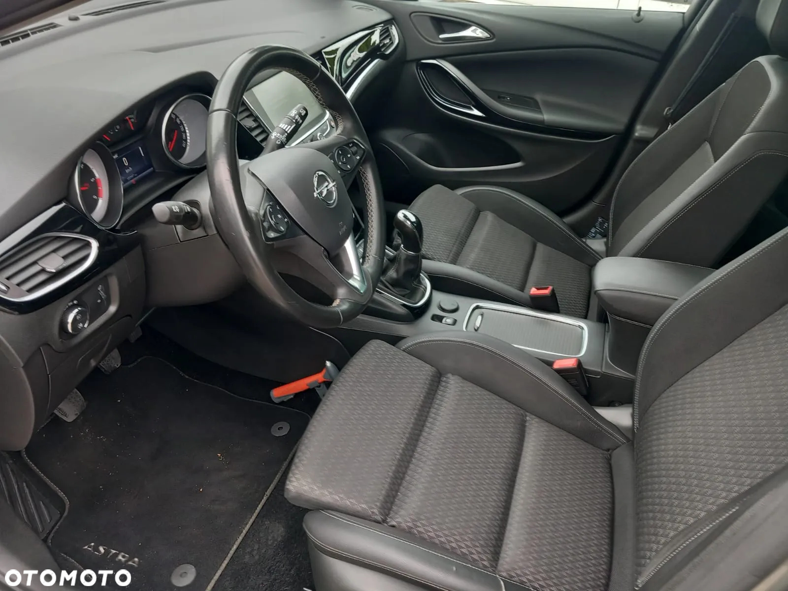 Opel Astra 1.6 D Start/Stop Sports Tourer Business - 12