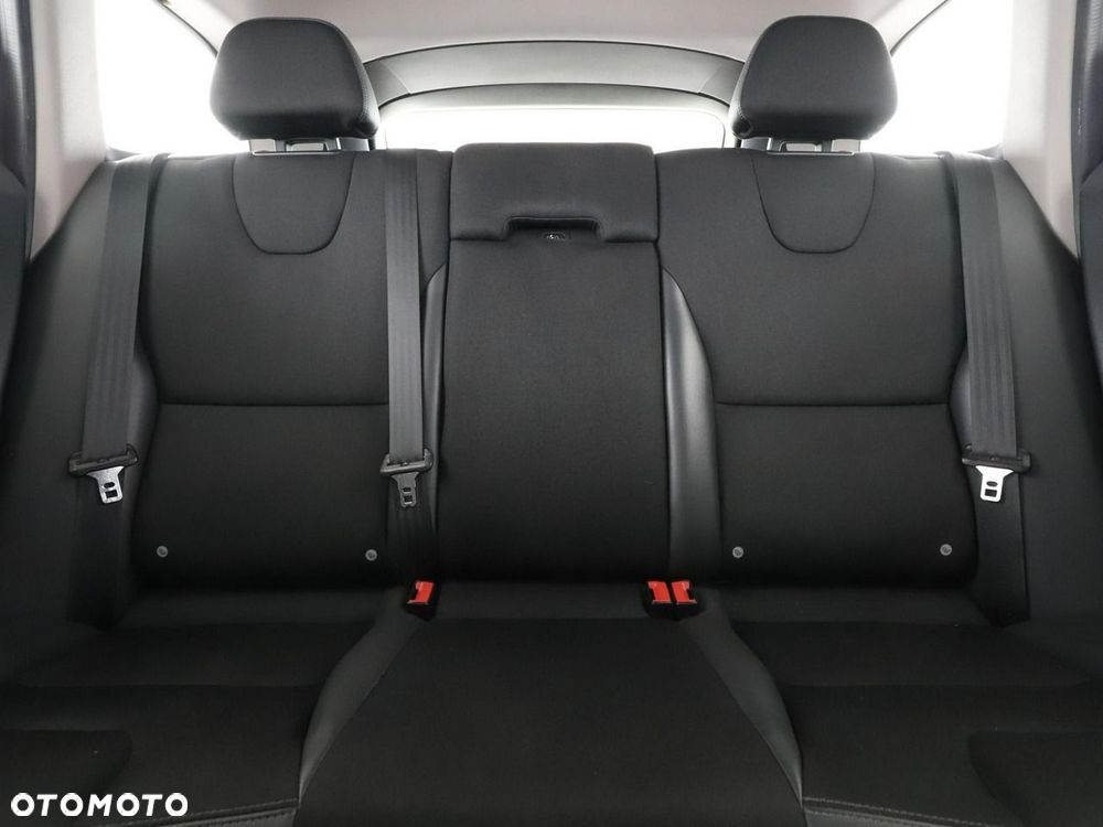 Volvo XC 60 D3 Momentum - 19