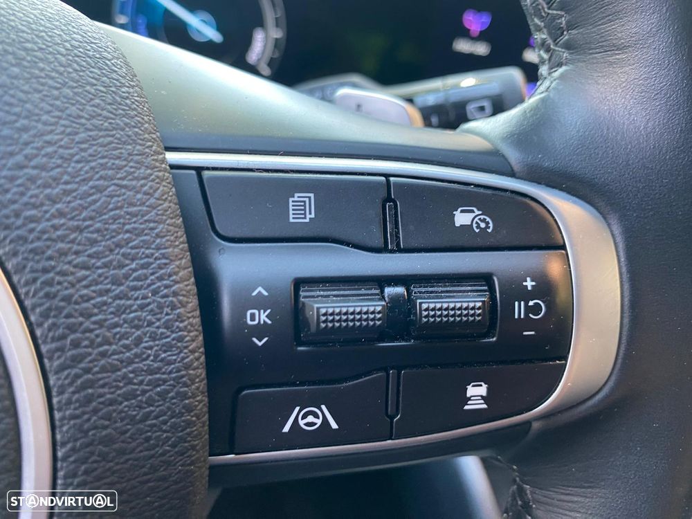 Kia Sportage 1.6 T-GDi HEV Tech - 23