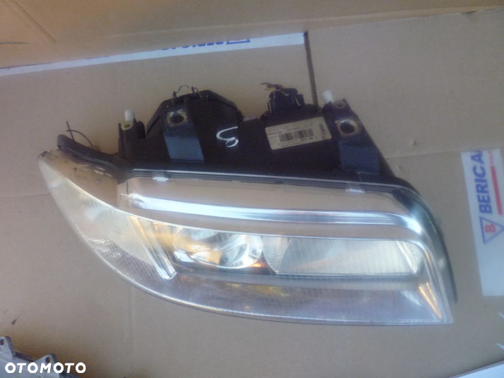 lampa prawa Audi A4 B5 lift Valeo Europa - 2