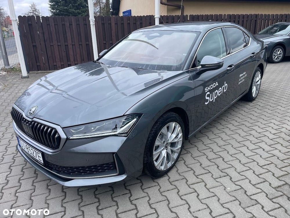 Skoda Superb 2.0 TDI SCR 4x4 Edition 130 DSG - 2