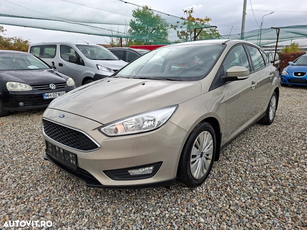 Ford Focus - 10