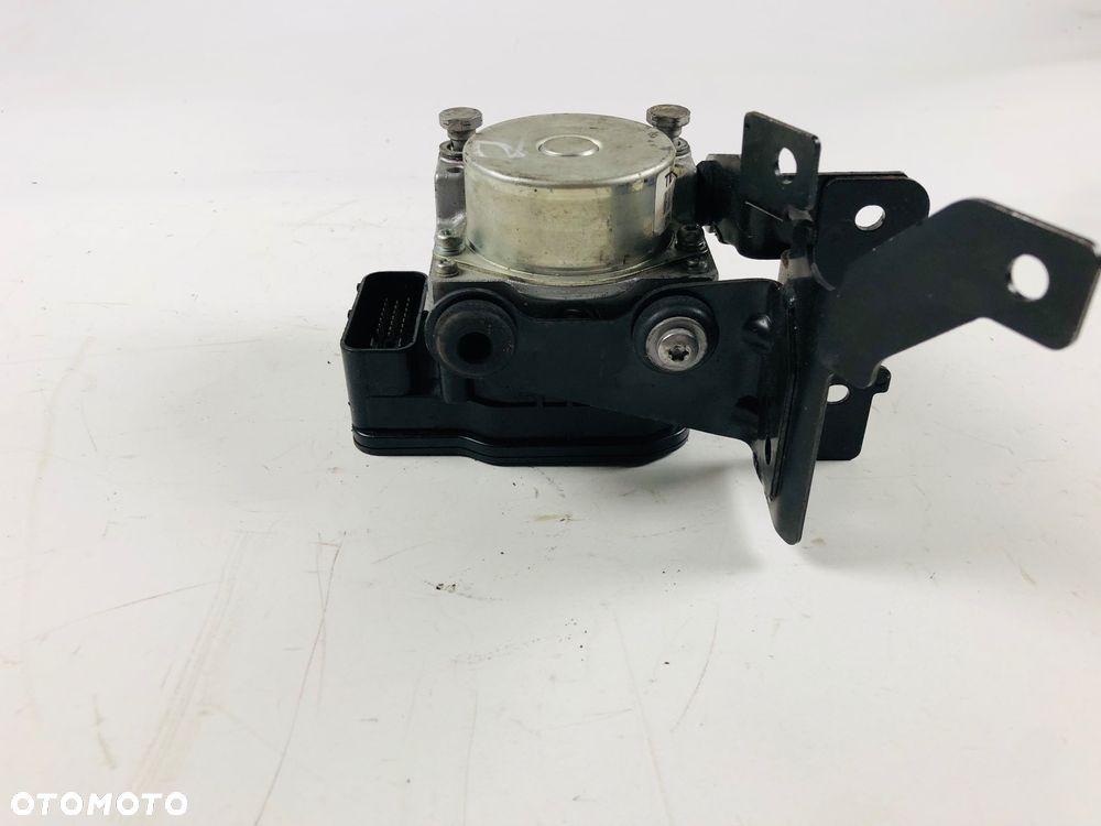 Triumph Tiger 800 ABS Pompa przeciwblokująca - 2