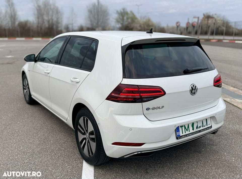 Volkswagen e-Golf - 5