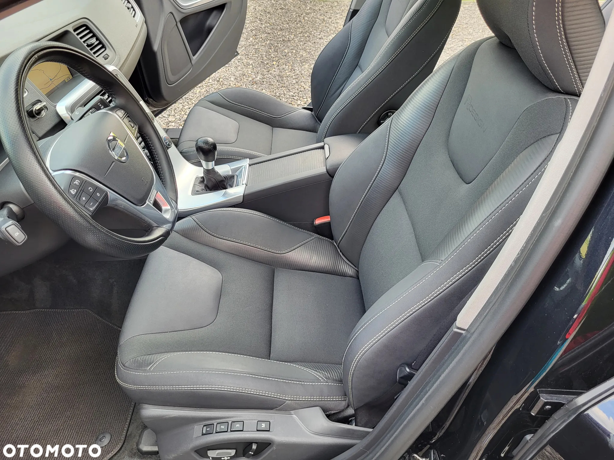 Volvo S60 D4 R-Design - 20