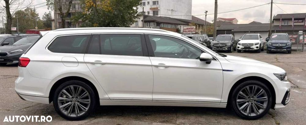 Volkswagen Passat - 10