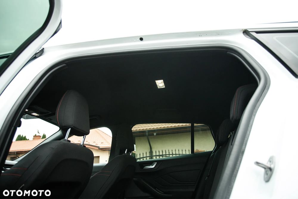 Ford Focus SW 1.5 EcoBlue S&S ST-LINE X - 27